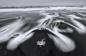 Kamal-ol-Molk Bronze Trophy